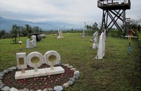 Large-sized stone sculptures