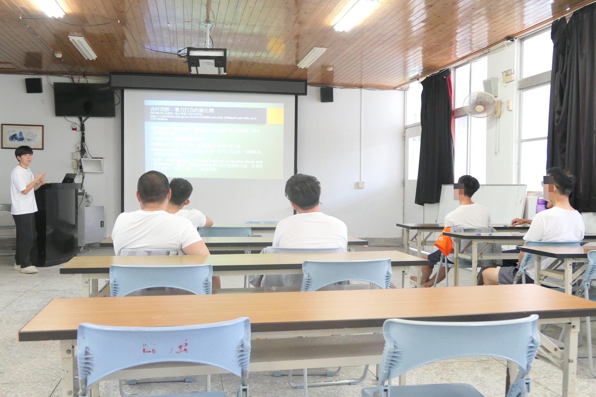 On June 26, a psychologist conducted a secondary prevention treatment program for inmates with DUI offenses.